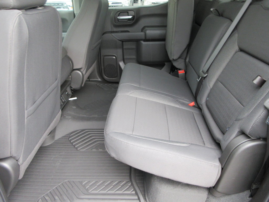 New 2026 Chevrolet Silverado 1500 Custom Trail Boss w/ LPO, Dark Essentials Package AWD/4WD image 16