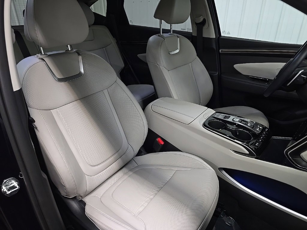 Used 2024 Hyundai Tucson Limited image 15