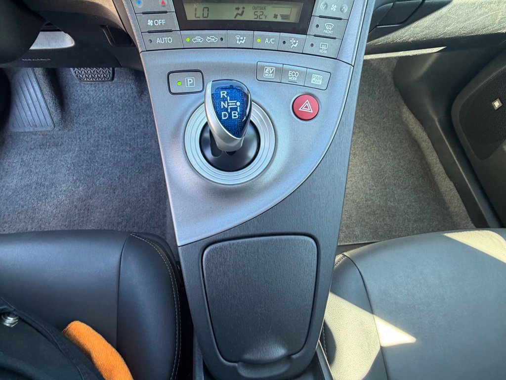 Used 2012 Toyota Prius Four w/ Deluxe Solar Roof Pkg FWD image 21