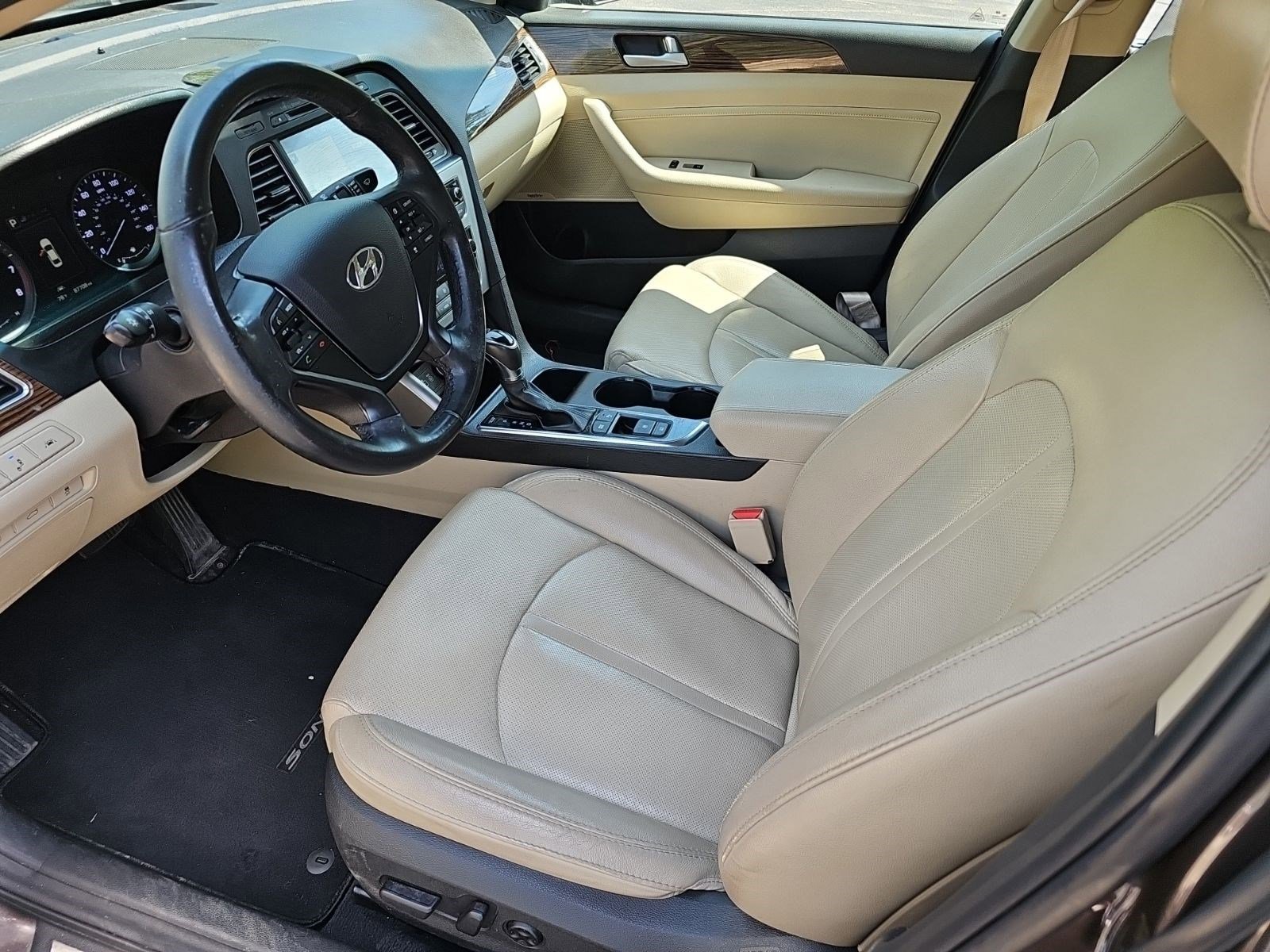 Used 2017 Hyundai Sonata Limited w/ Ultimate Package 04 FWD image 19