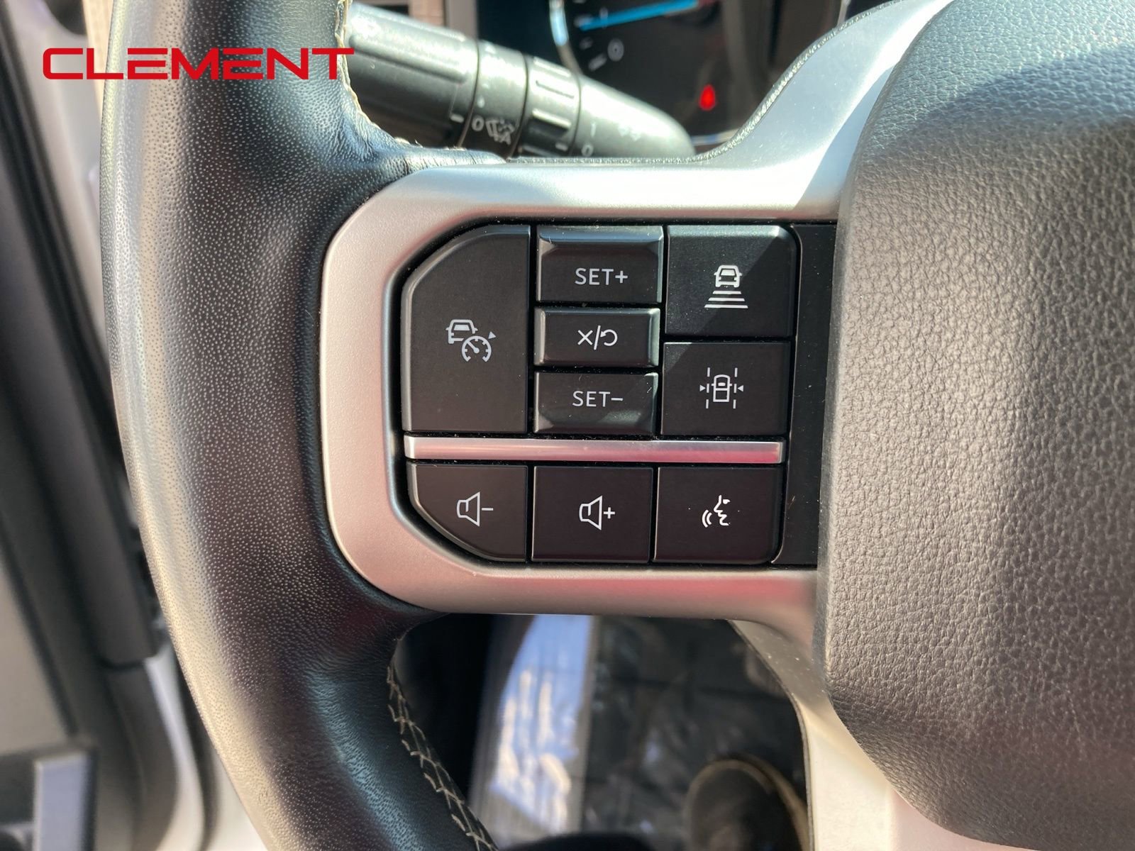 Used 2024 Ford Expedition Limited image 9