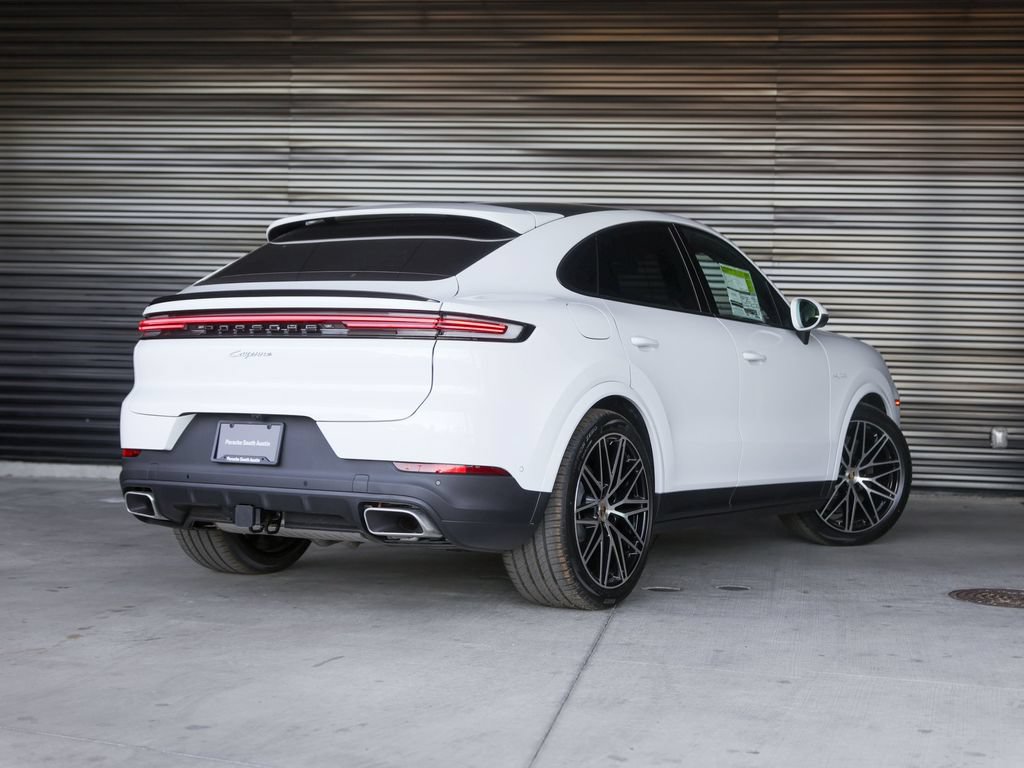 New 2026 Porsche Cayenne E-Hybrid Coupe AWD/4WD image 7