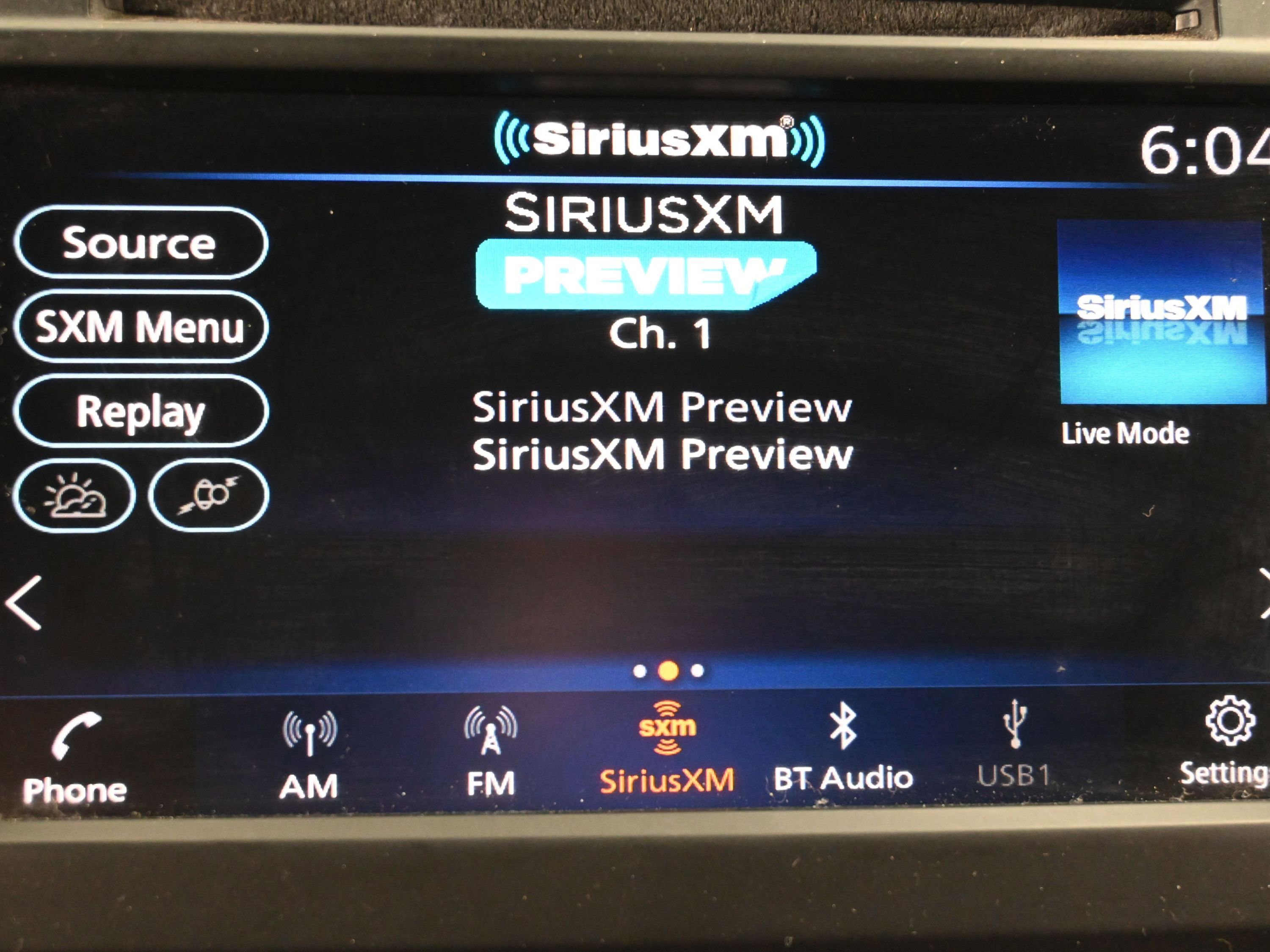 Used 2019 Nissan Titan SV w/ SV Convenience Package image 16