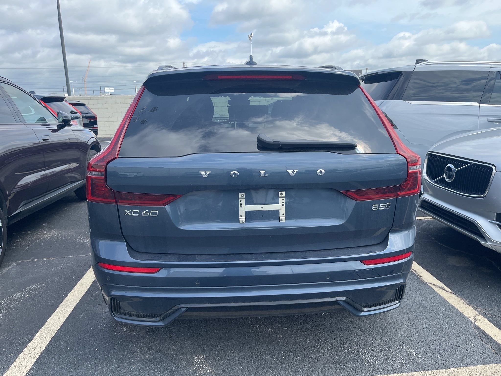 New 2026 Volvo XC60 B5 Core AWD/4WD image 7