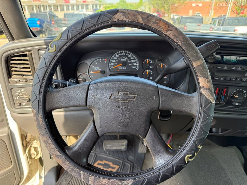 Used 2006 Chevrolet Silverado 3500 LT w/ Heavy-Duty Power Package image 15