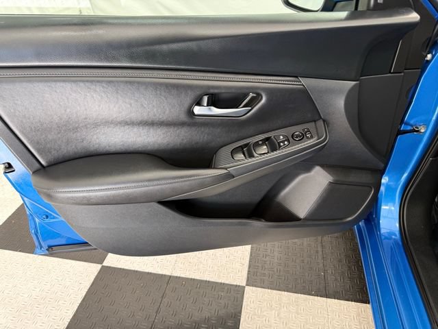 Used 2023 Nissan Sentra SV FWD image 13