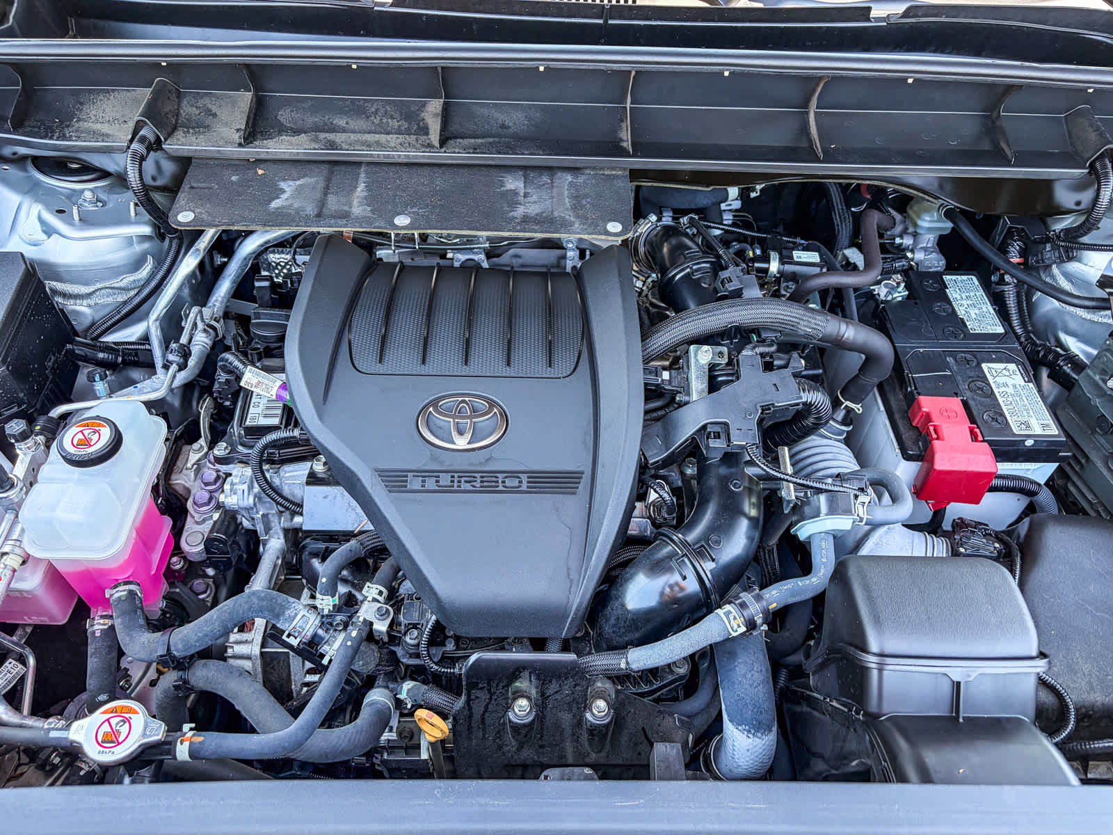 Used 2023 Toyota Highlander XLE FWD image 28