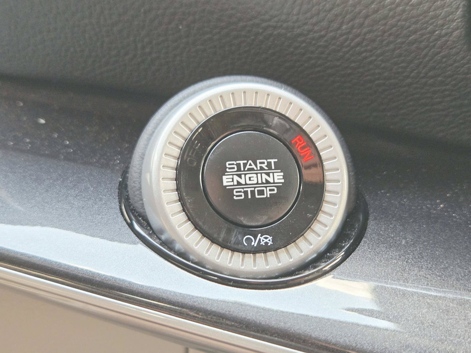 Used 2024 Jeep Wagoneer 4WD w/ Premium Group I image 37