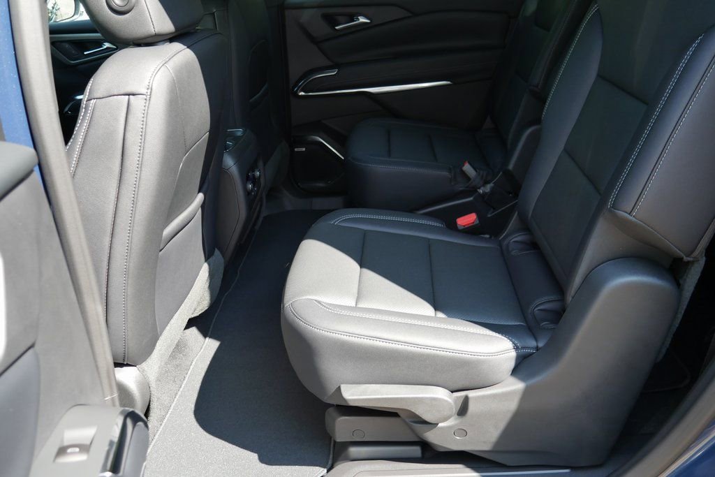 New 2026 Chevrolet Traverse LT w/ Enhanced Driving Package image 25
