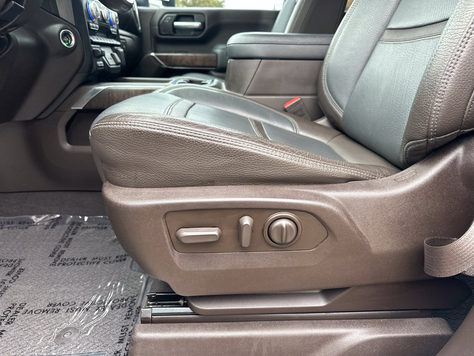 Used 2020 GMC Sierra 3500 Denali w/ Technology Package AWD/4WD image 18