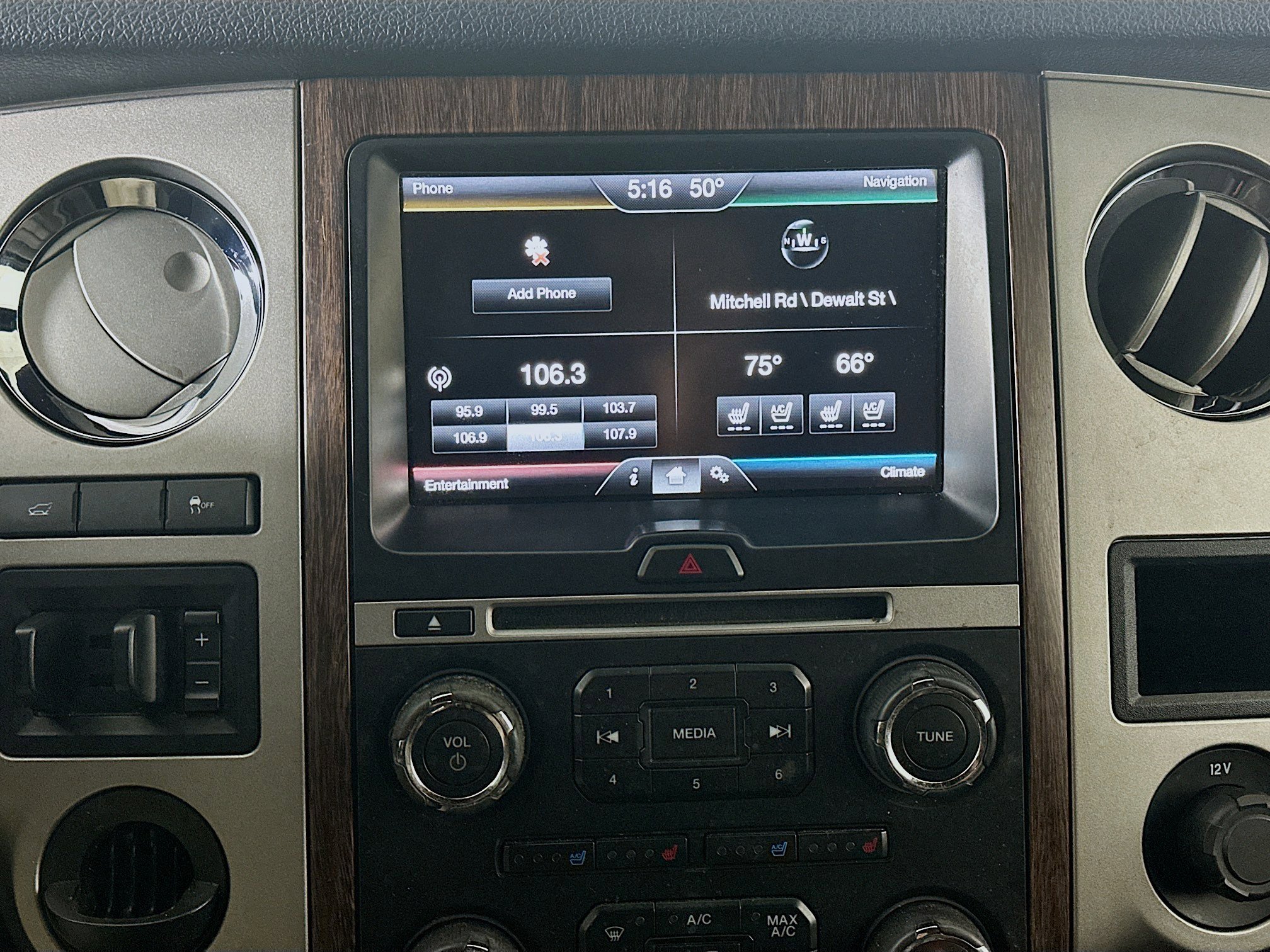 Used 2015 Ford Expedition King Ranch image 21