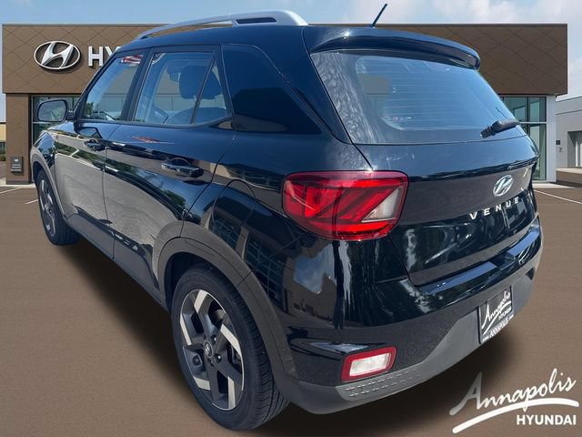 Certified 2026 Hyundai Venue SEL FWD image 3