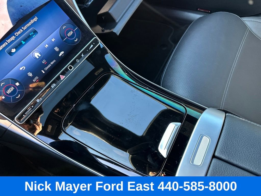 Used 2025 Mercedes-Benz C 300 4MATIC Sedan image 31