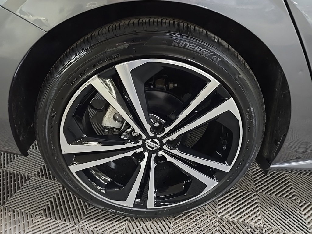 Used 2021 Nissan Sentra SR image 13