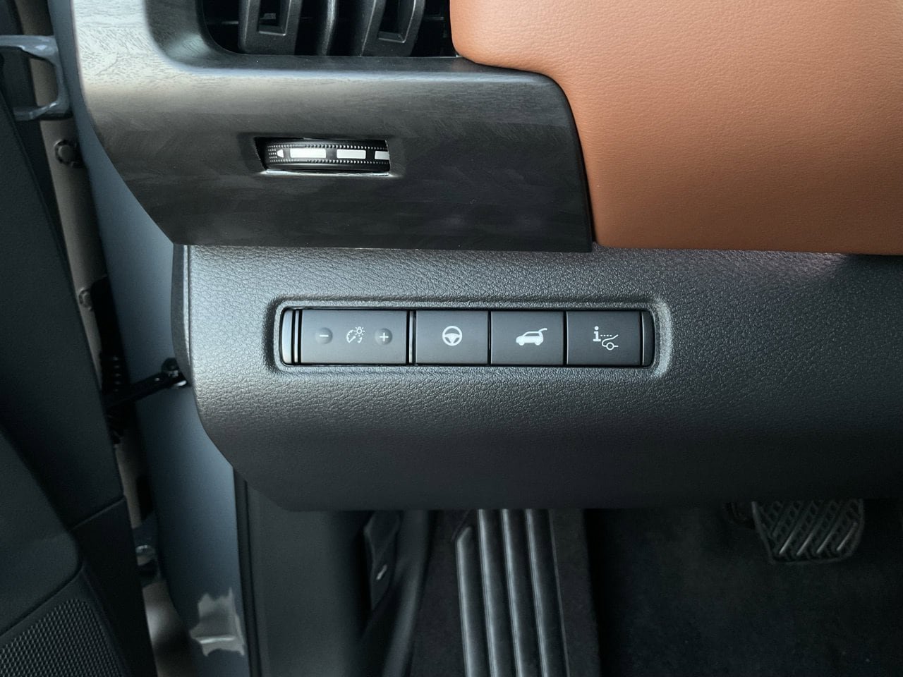 New 2026 Nissan Pathfinder Platinum FWD image 25