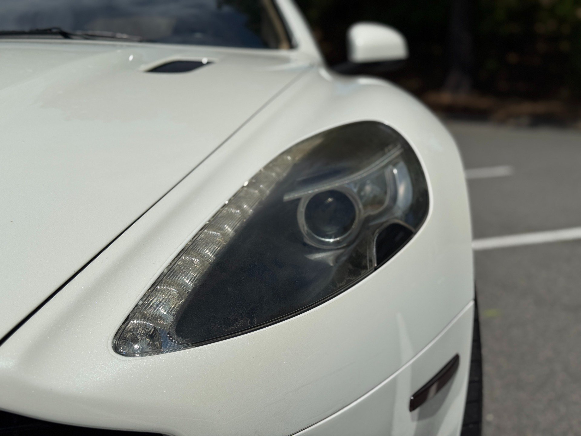Used 2011 Aston Martin Rapide RWD image 18