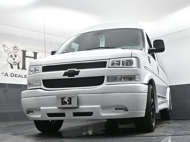 New 2026 Chevrolet Express 2500 Extended w/ Driver Convenience Package RWD image 4