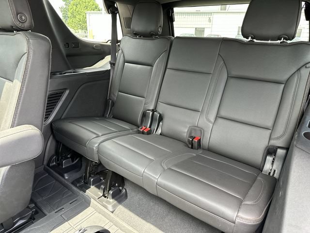 Used 2024 Chevrolet Tahoe High Country w/ Premium Package AWD/4WD image 28
