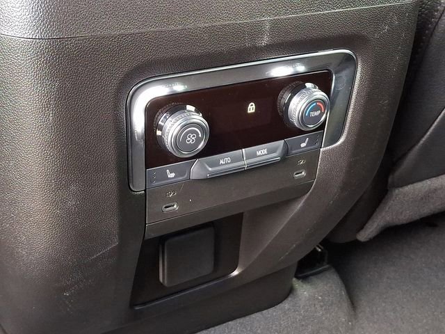 Used 2025 GMC Yukon Denali AWD/4WD image 18