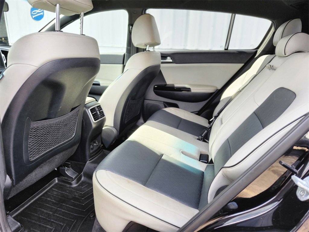 Used 2018 Kia Sportage EX w/ EX Sport Appearance Package image 16