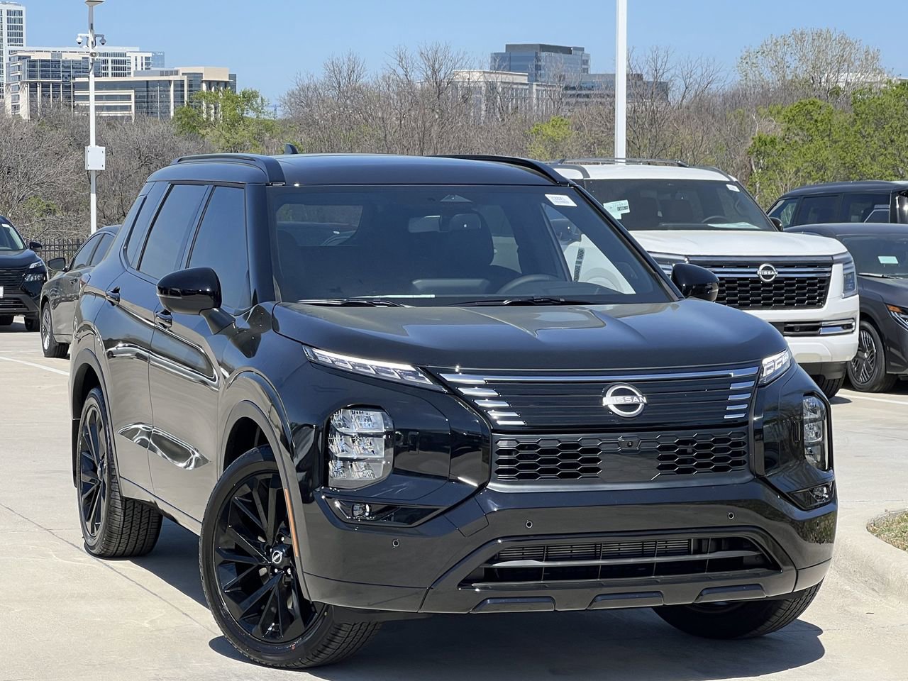 New 2026 Nissan Rogue Platinum image 2