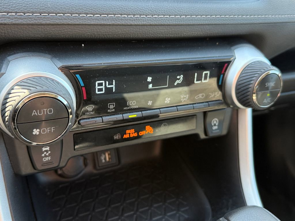 Certified 2024 Toyota RAV4 XLE FWD image 31
