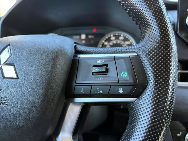 Used 2022 Mitsubishi Outlander SEL image 22