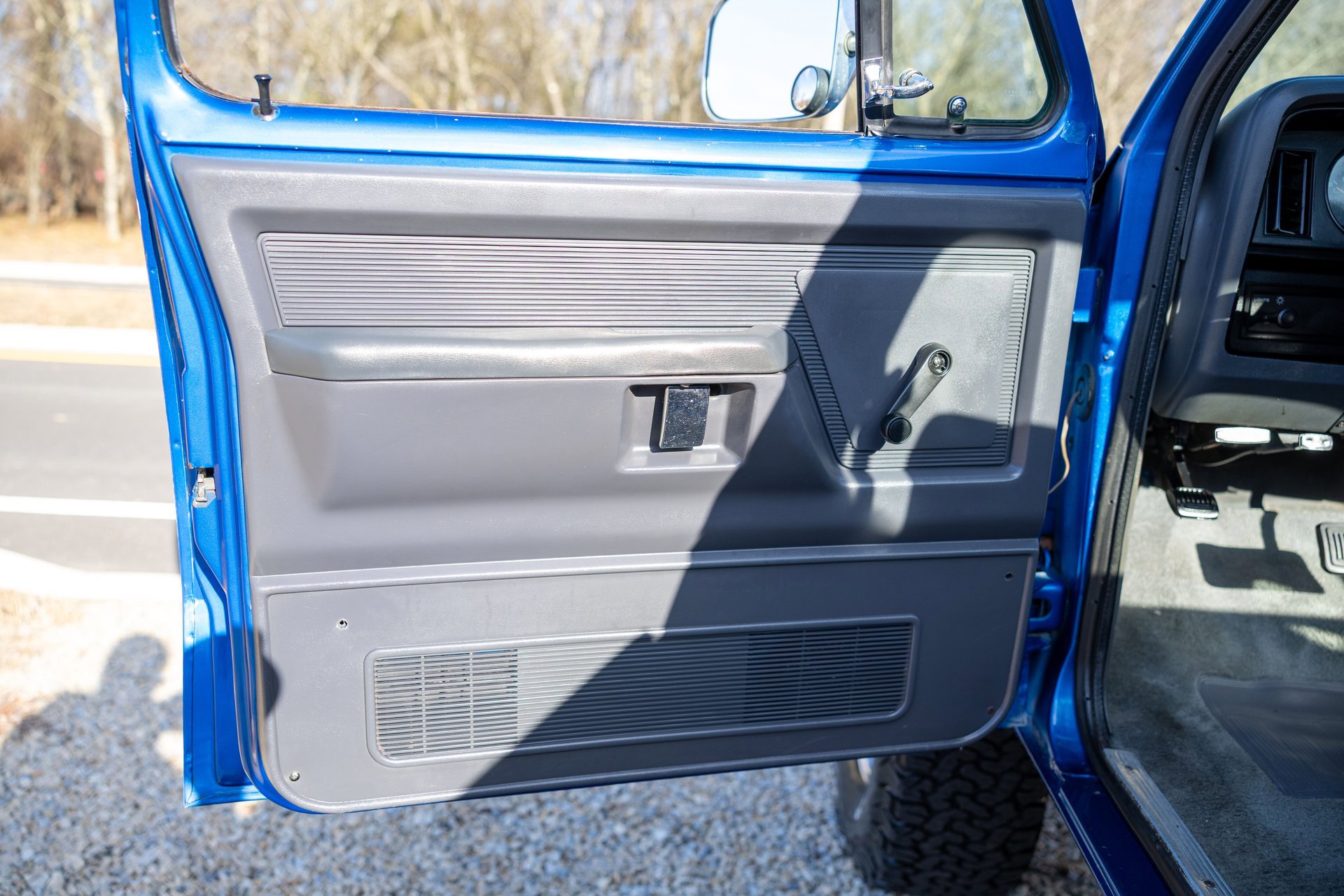 Used 1992 Dodge D/W Truck 250 image 29