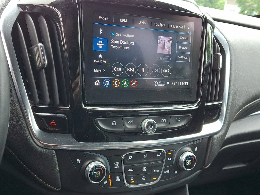 Used 2023 Chevrolet Traverse Premier AWD/4WD image 28