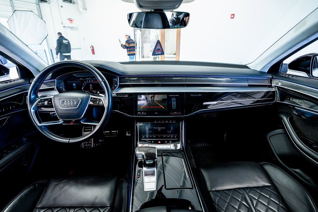 Used 2020 Audi S8 L w/ S8 Executive Package image 58
