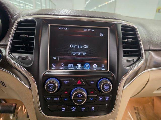 Used 2014 Jeep Grand Cherokee Overland w/ Advanced Technology Group AWD/4WD image 16