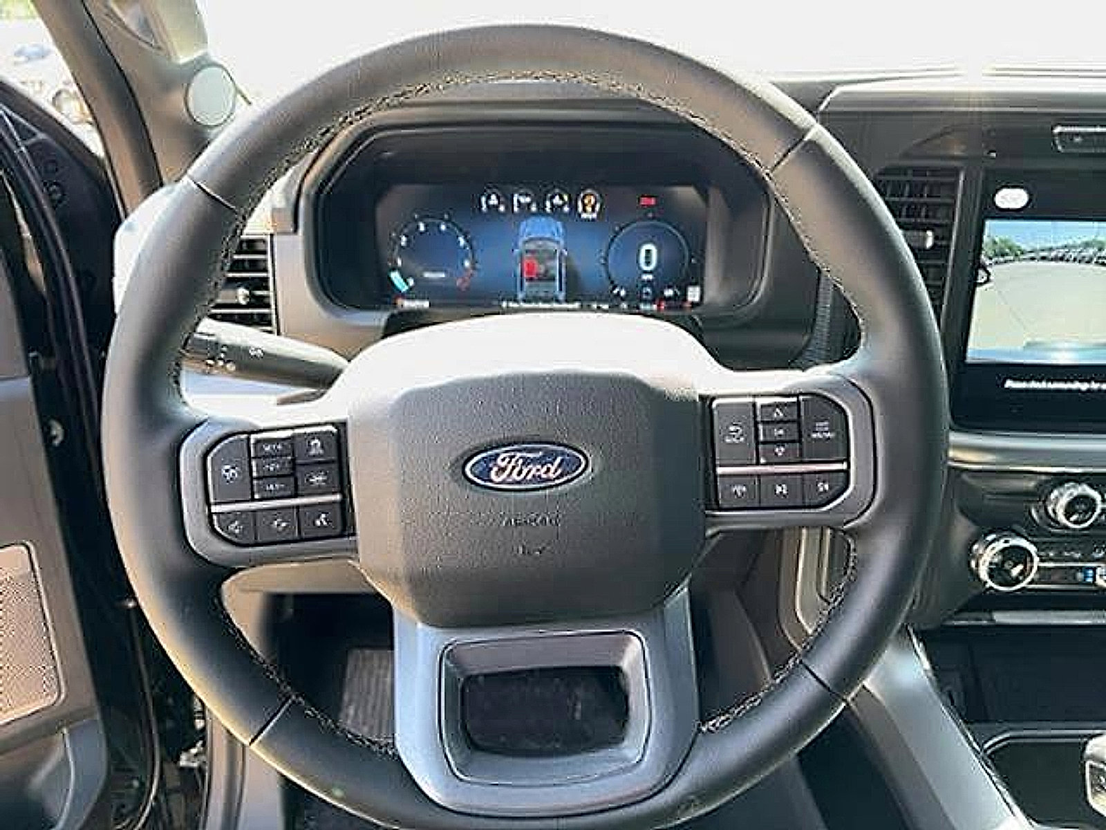 New 2025 Ford F150 Lariat w/ Equipment Group 502A High AWD/4WD image 19