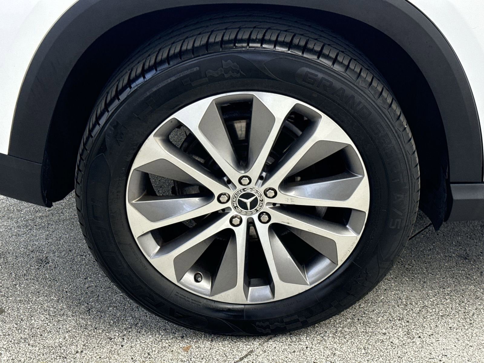 Used 2020 Mercedes-Benz GLE 350 4MATIC w/ Premium Package image 41