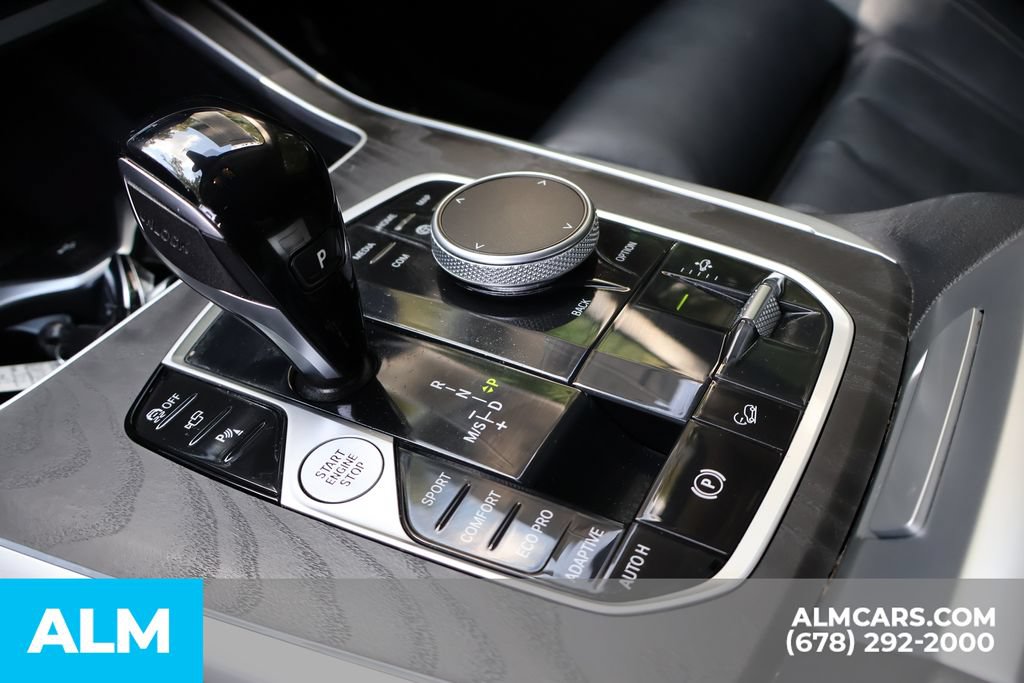 Used 2022 BMW X7 xDrive40i w/ Parking Assistance Package AWD/4WD image 36