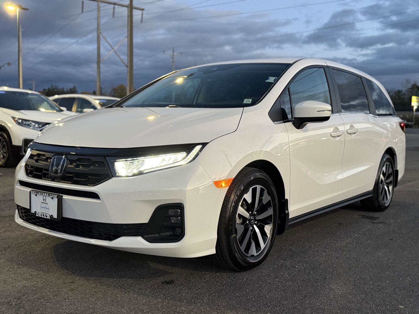Certified 2026 Honda Odyssey EX-L image 9