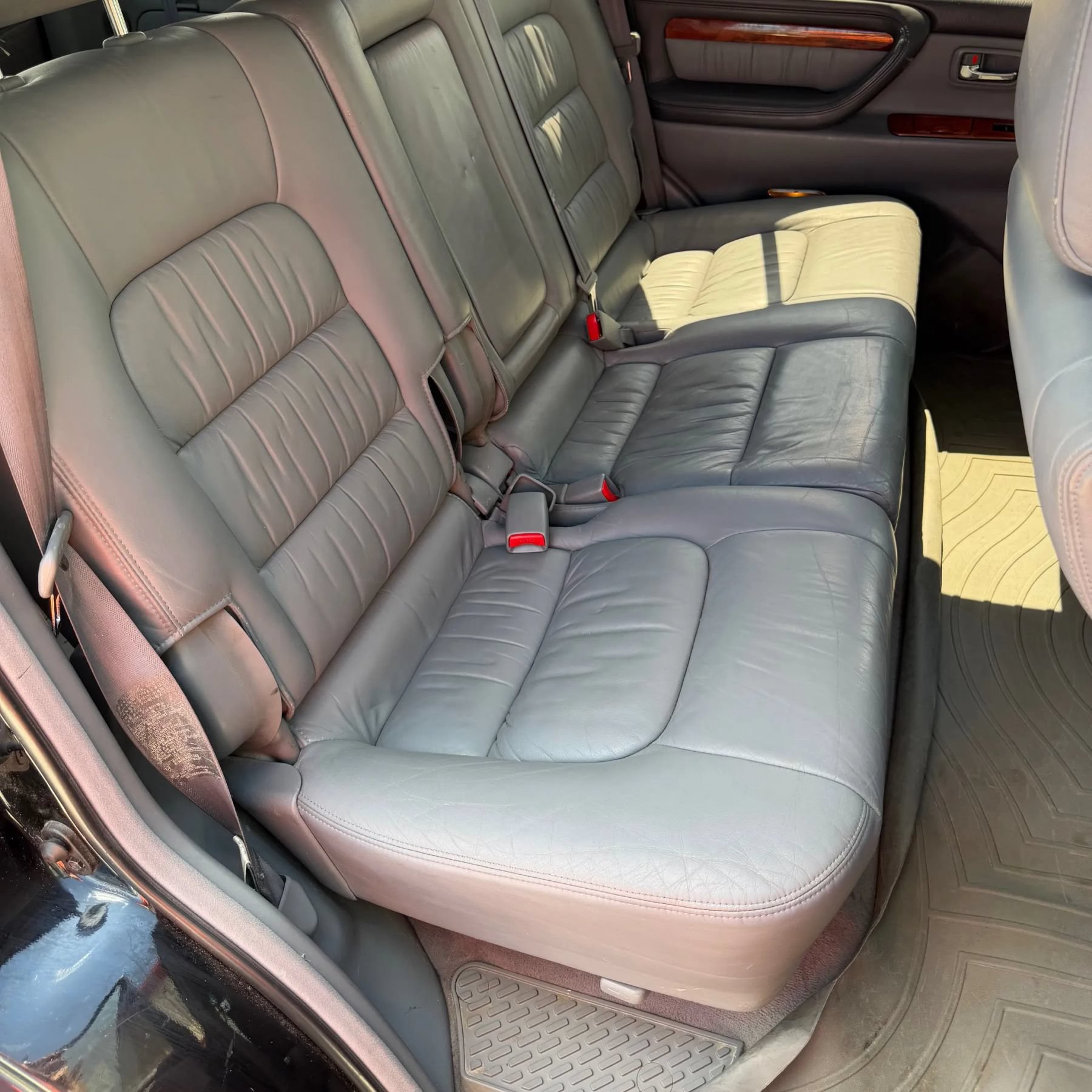 Used 1999 Lexus LX 470 4WD image 22