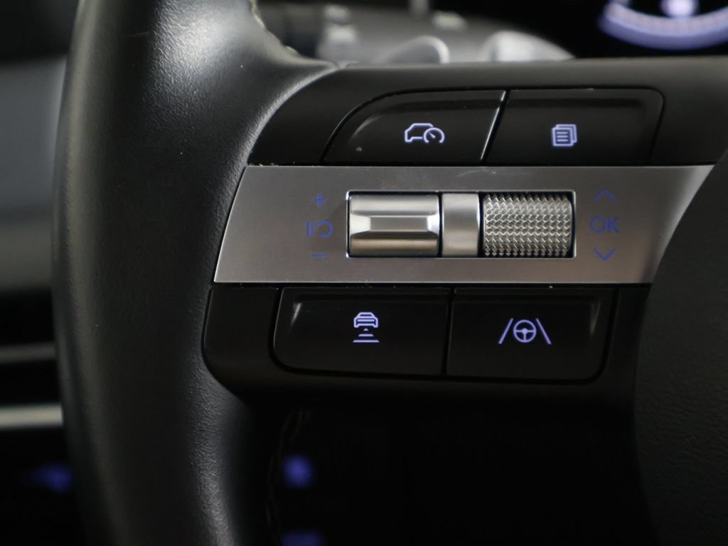 Certified 2025 Hyundai Sonata SEL FWD image 35