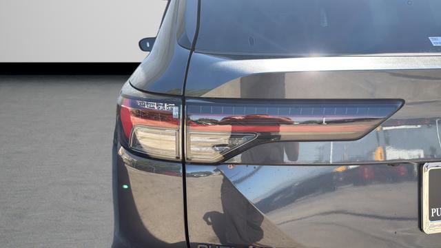 New 2026 Mitsubishi Outlander LE image 31