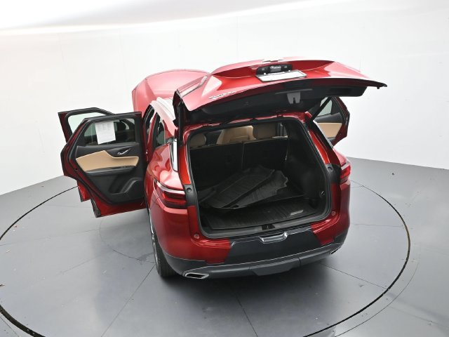 Used 2024 Chevrolet Blazer Premier w/ Driver Confidence II Package FWD image 32