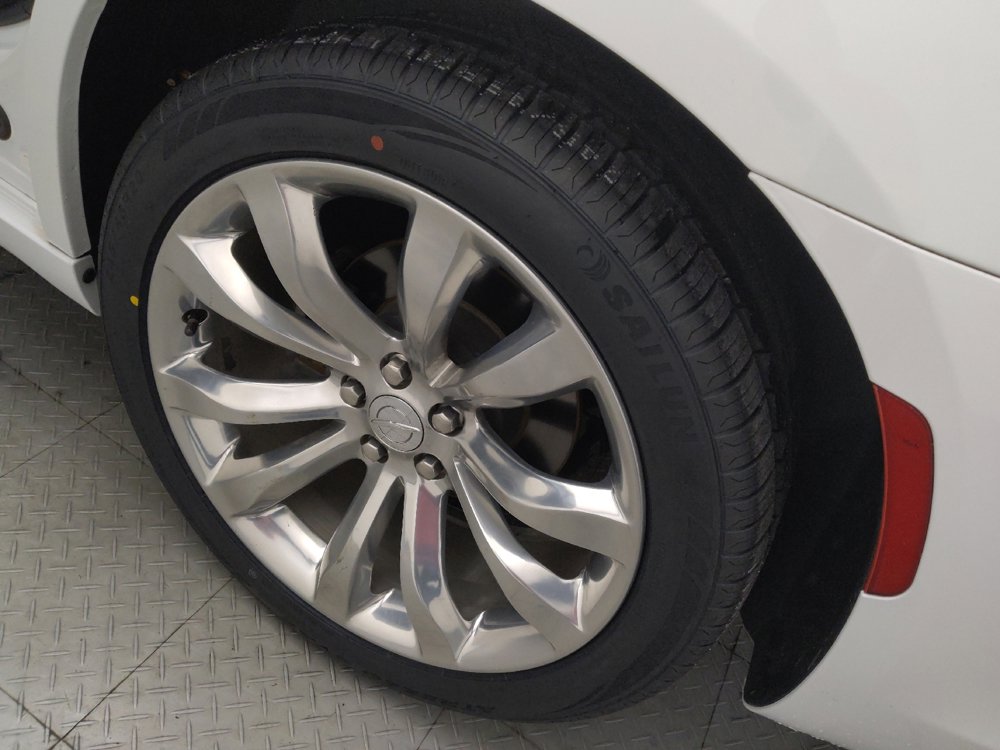 Used 2019 Chrysler 300 Limited image 31