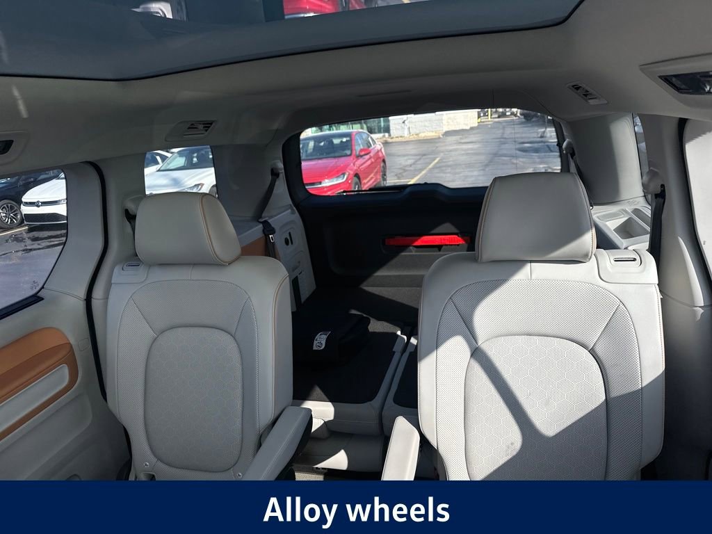 New 2025 Volkswagen ID. Buzz 1st Edition image 23