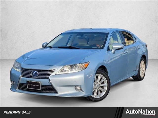 Used 2013 Lexus ES 300h image 1