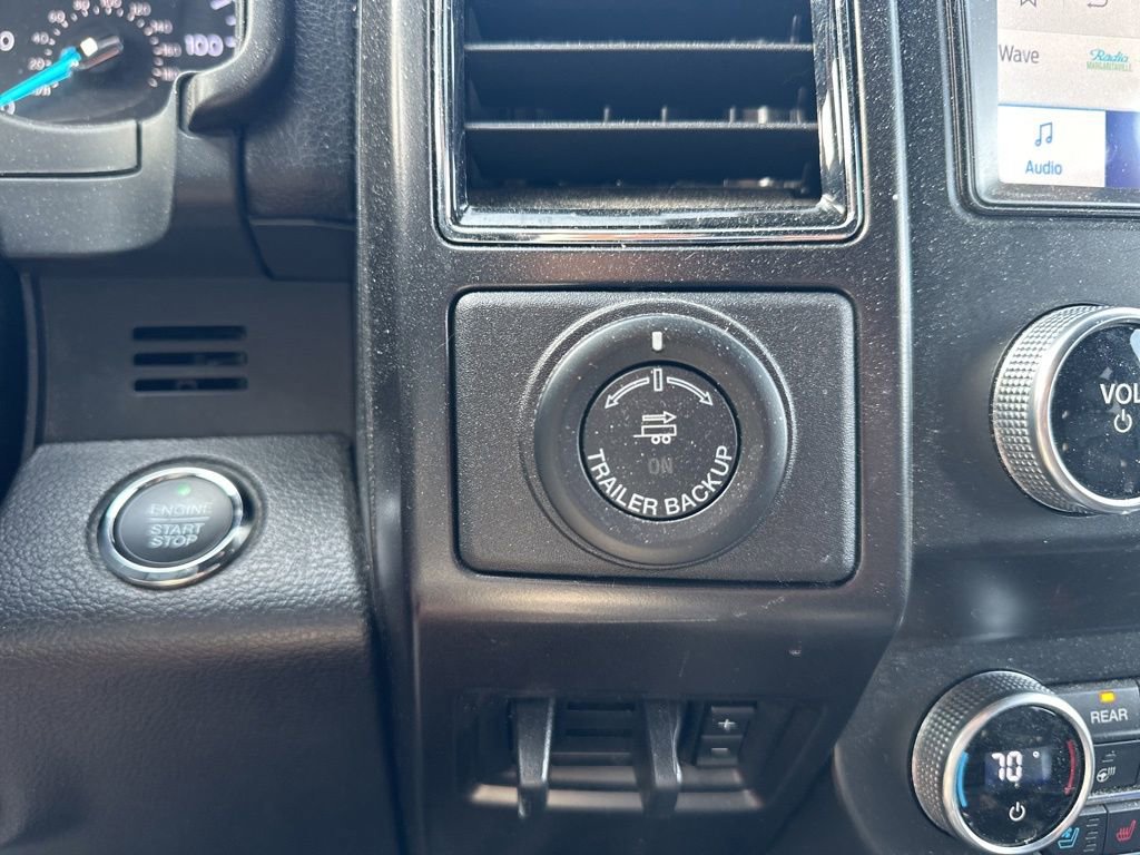 Used 2021 Ford Expedition Limited image 24