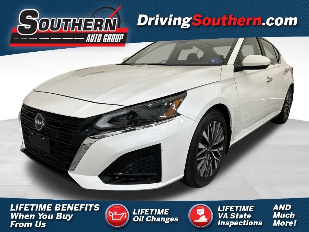 Used 2024 Nissan Altima 2.5 SV w/ SV Premium Package