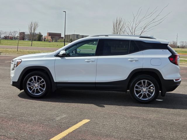 Used 2022 GMC Terrain SLT w/ Tech Package AWD/4WD image 7