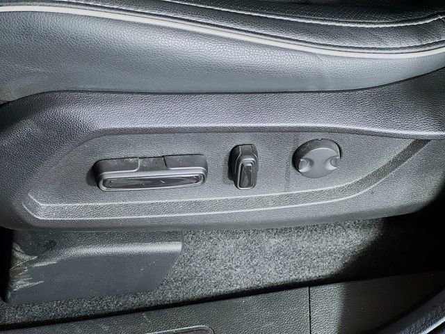 Used 2025 Honda Pilot Elite image 12