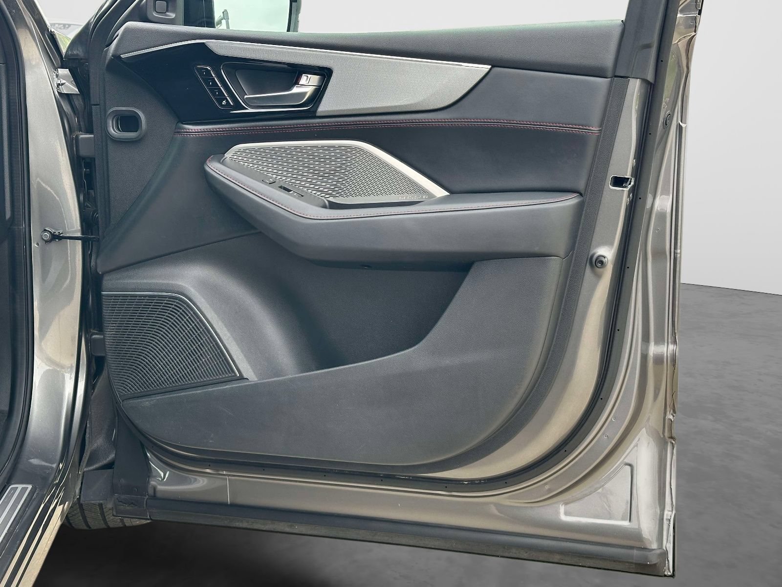 Certified 2023 Acura MDX A-Spec AWD/4WD image 9
