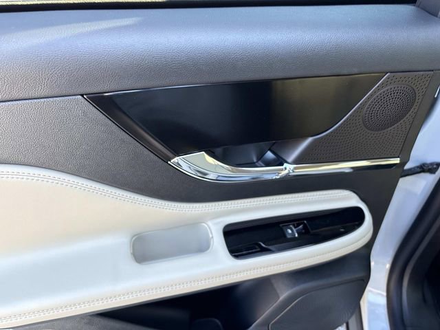 New 2026 Lincoln Corsair Reserve w/ Jet Appearance Package image 18