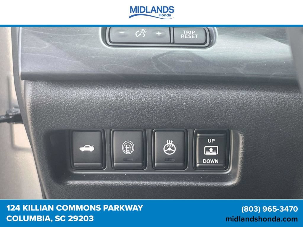 Used 2023 Nissan Maxima Platinum w/ Sport Mat Group FWD image 19