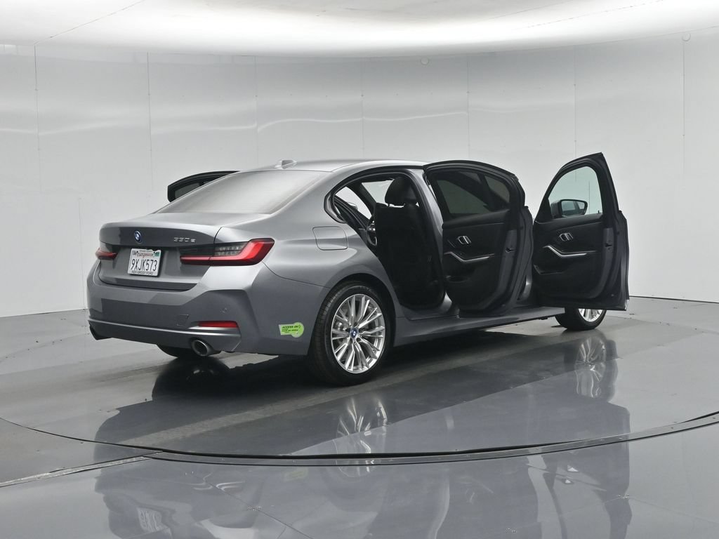 Used 2023 BMW 330e w/ Convenience Package RWD image 33